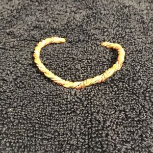 Tri metal chevron shaped bangle